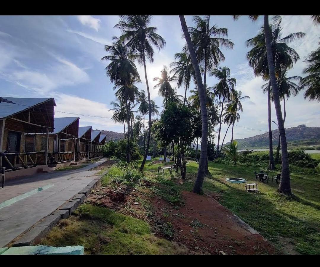 River Bay Hampi Hotel Exterior photo